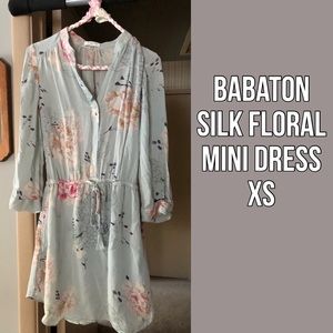 Aritzia Babaton Silk Floral Grey  Bennett Mini  XS